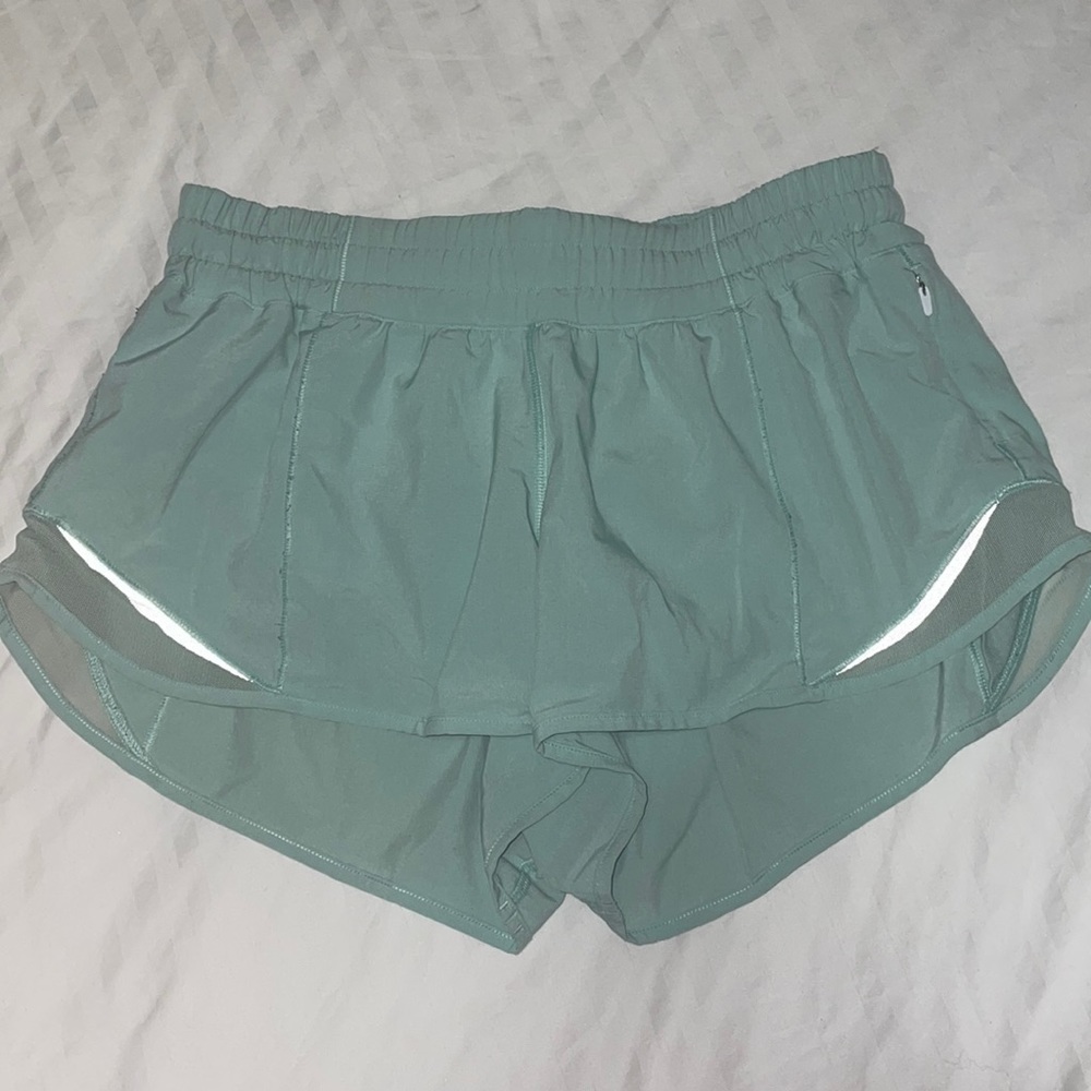 Lululemon hotty hot short size 6